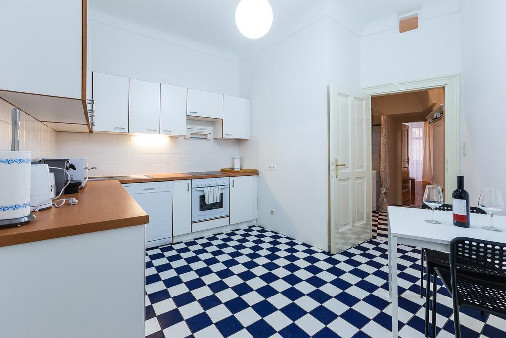 Judengasse Premium By Ichbucheat Apartman Bécs Szoba fotó